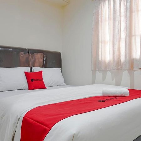 Reddoorz @ Jalan Biak Roxy Jakarta Extérieur photo