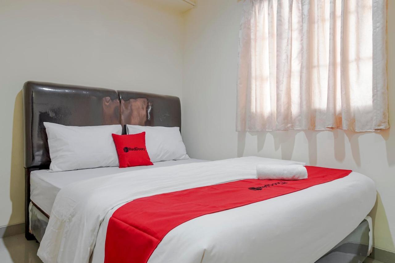 Reddoorz @ Jalan Biak Roxy Jakarta Extérieur photo